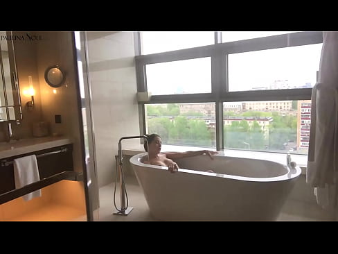 ❤️ Ogromna laska namiętnie waląca sobie cipkę w łazience ☑ Super porn at pl.xxxhdporn.ru